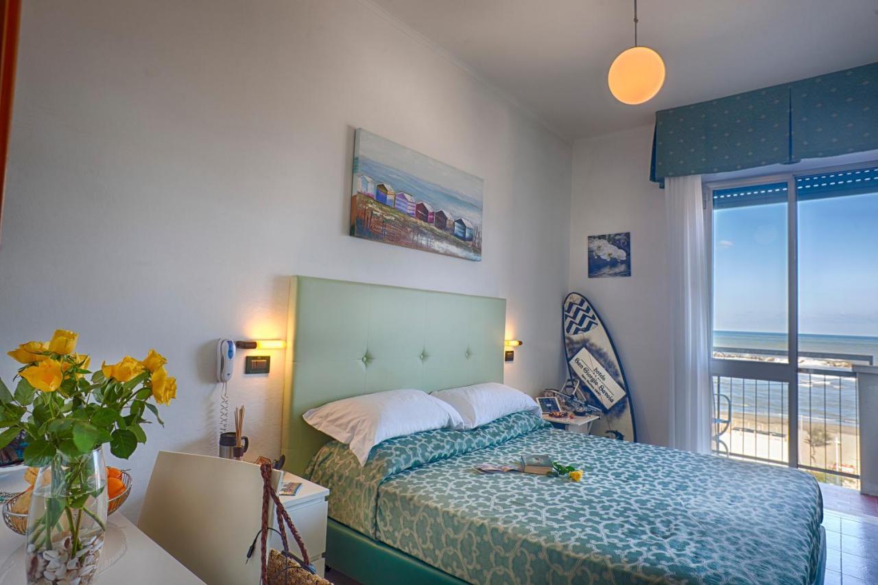 Double Room with Sea View,1079475865:JPEG