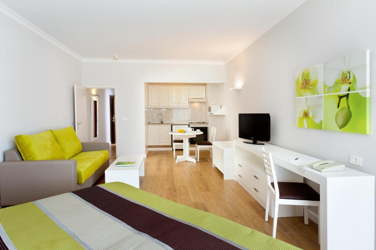 Superior Studio (2 Adults)
