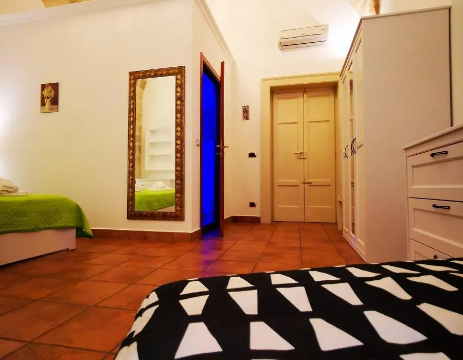 Room N.22 Suite & Apartment-1