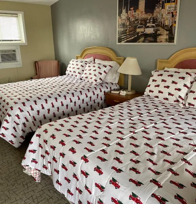 Hometown Inn-1
