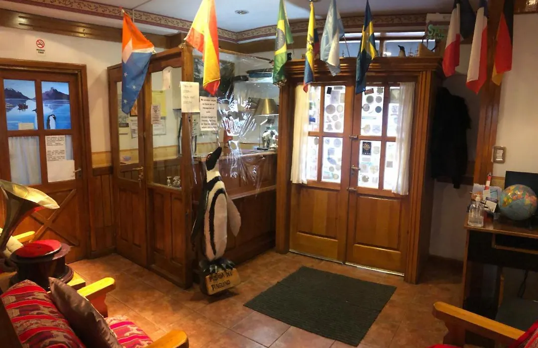 Posada del Pinguino-1