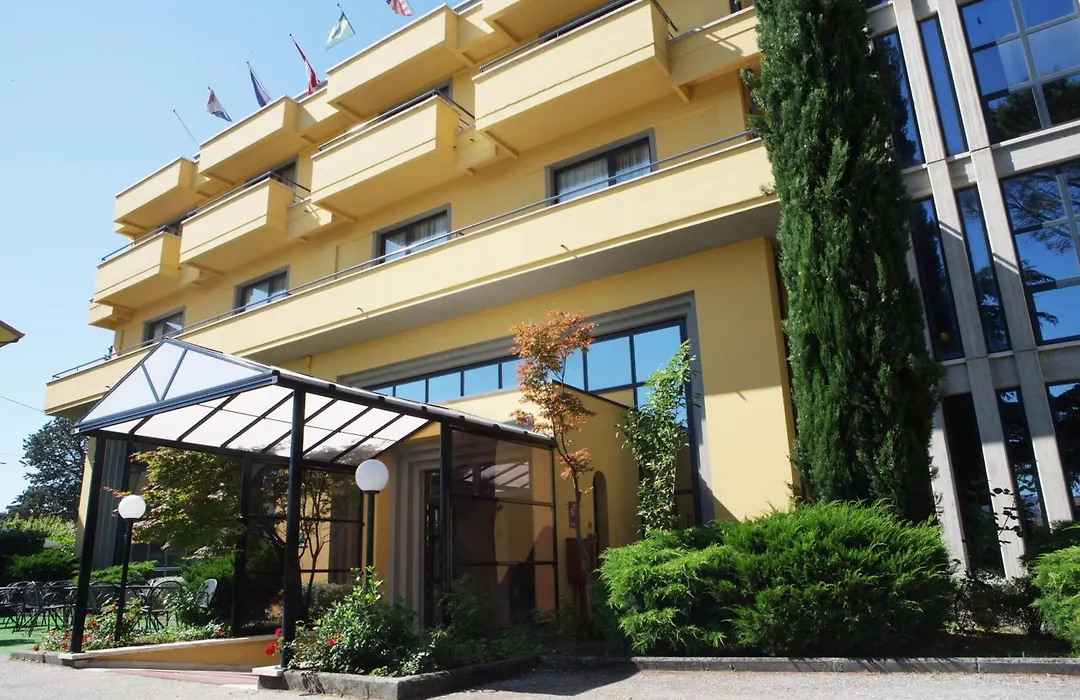 Hotel Cristallo di La Rosetta Srl-1
