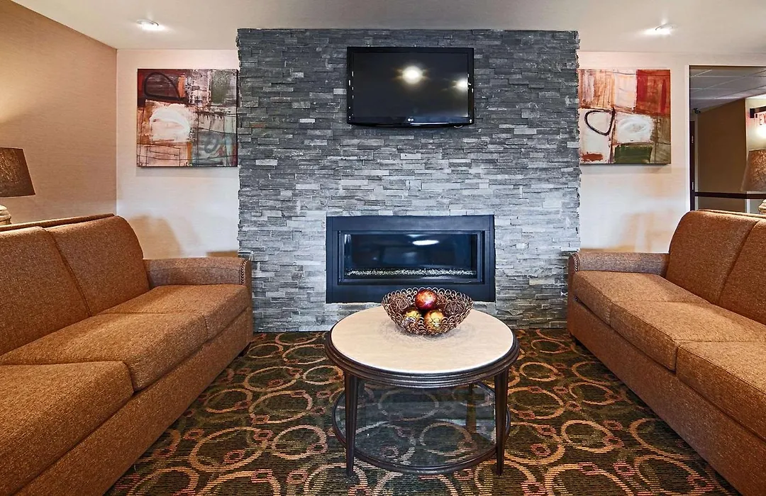 Comfort Inn & Suites Copley Akron-1