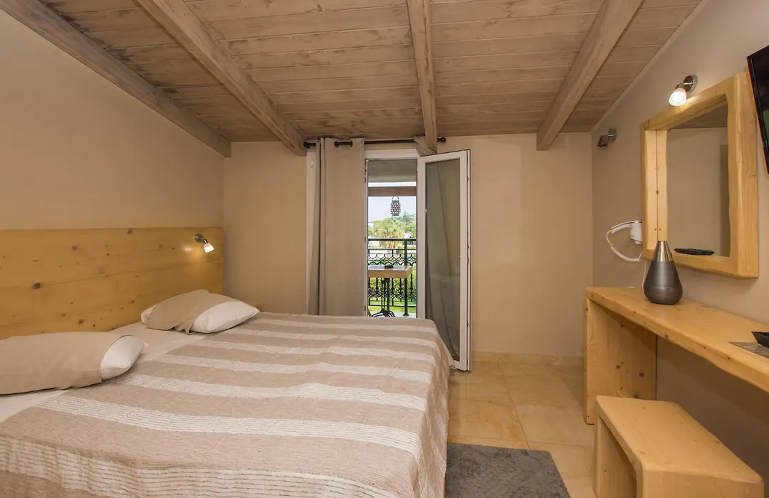 Iniohos Zante Hotel & Suites-1