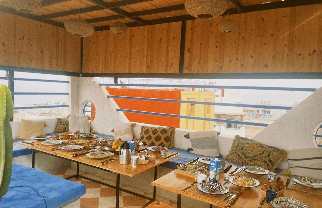Good Wave Surf House-1