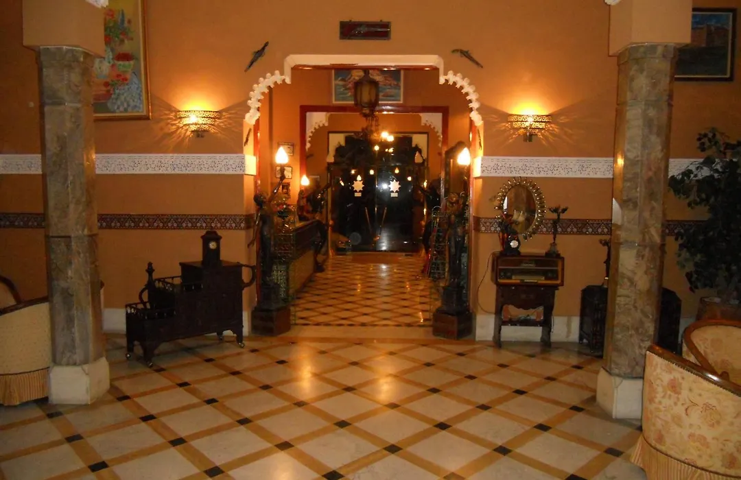 Hotel Transatlantique-1