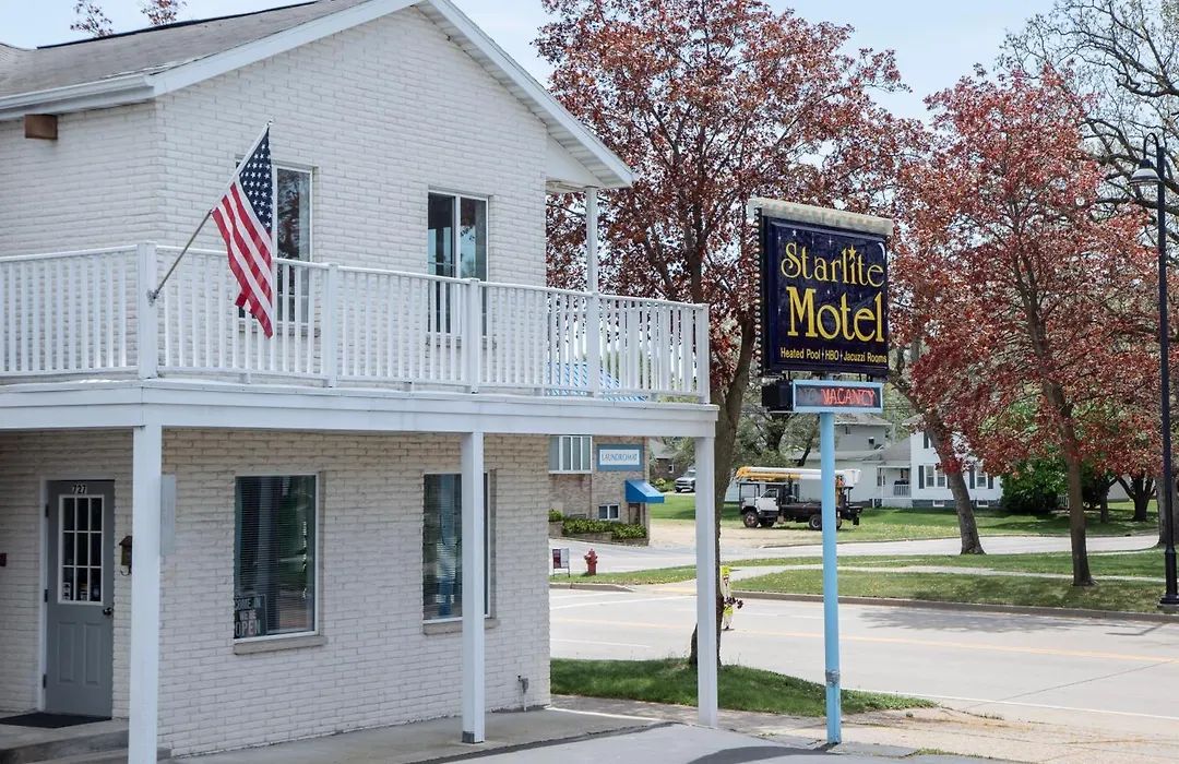 Starlite Motel-1