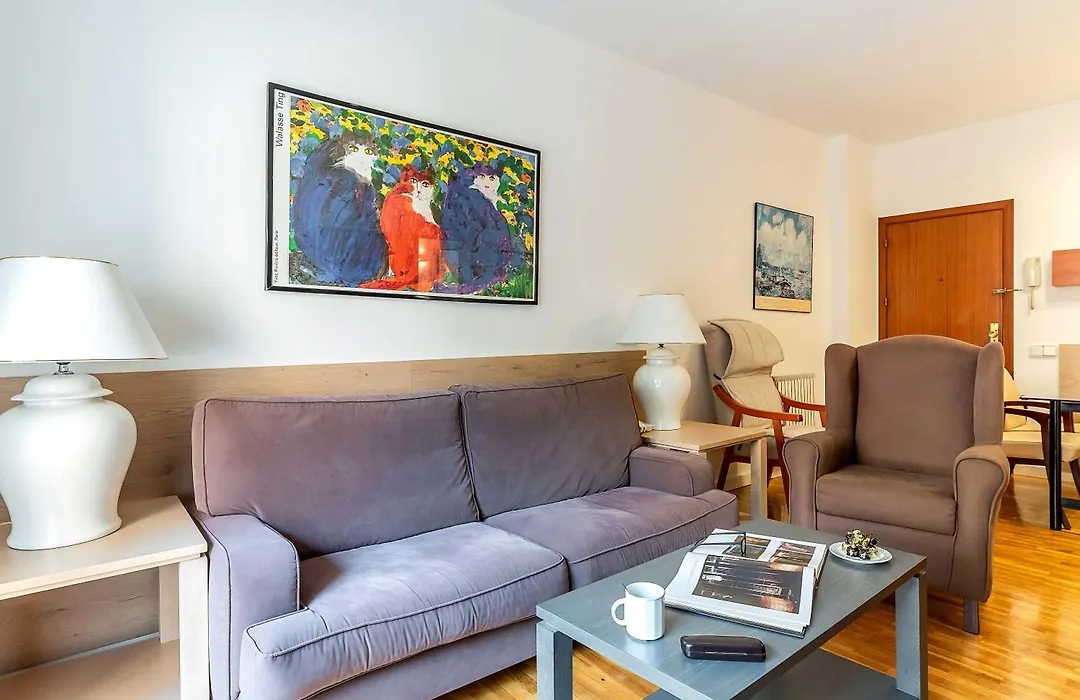 Aparthotel Bertran-1