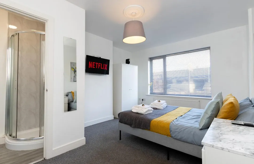 K Suites - Hucknall Lane-1