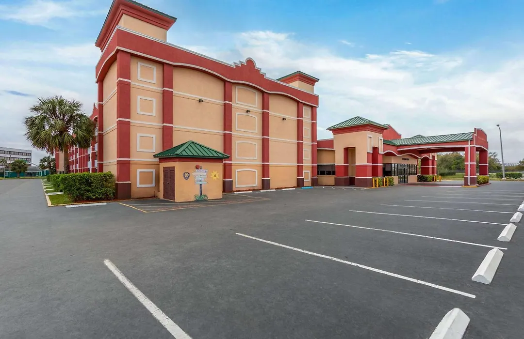 Baymont By Wyndham Orlando North Millenia-1