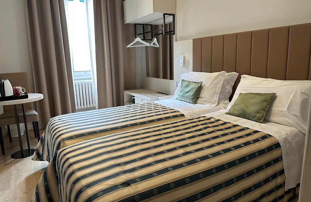 Hotel Giappone-1