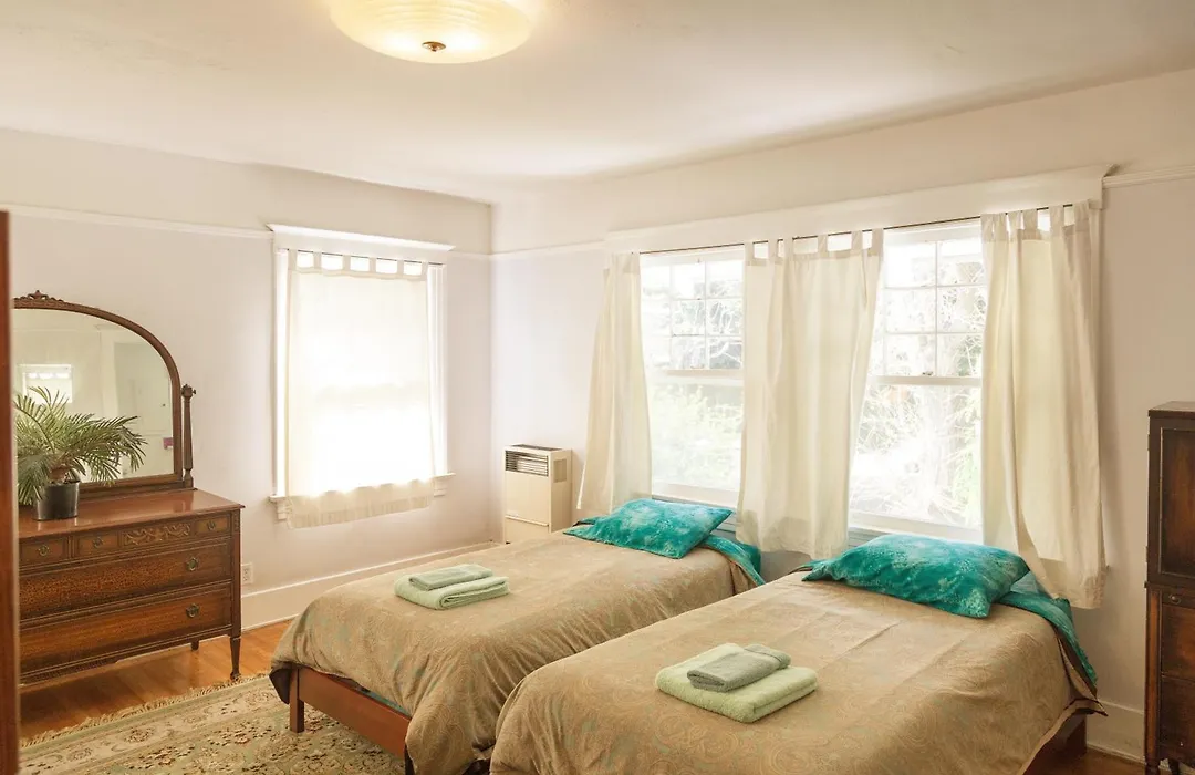 Orange Drive Hostel-1