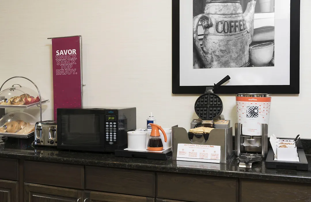 Hampton Inn Milwaukee Northwest-1