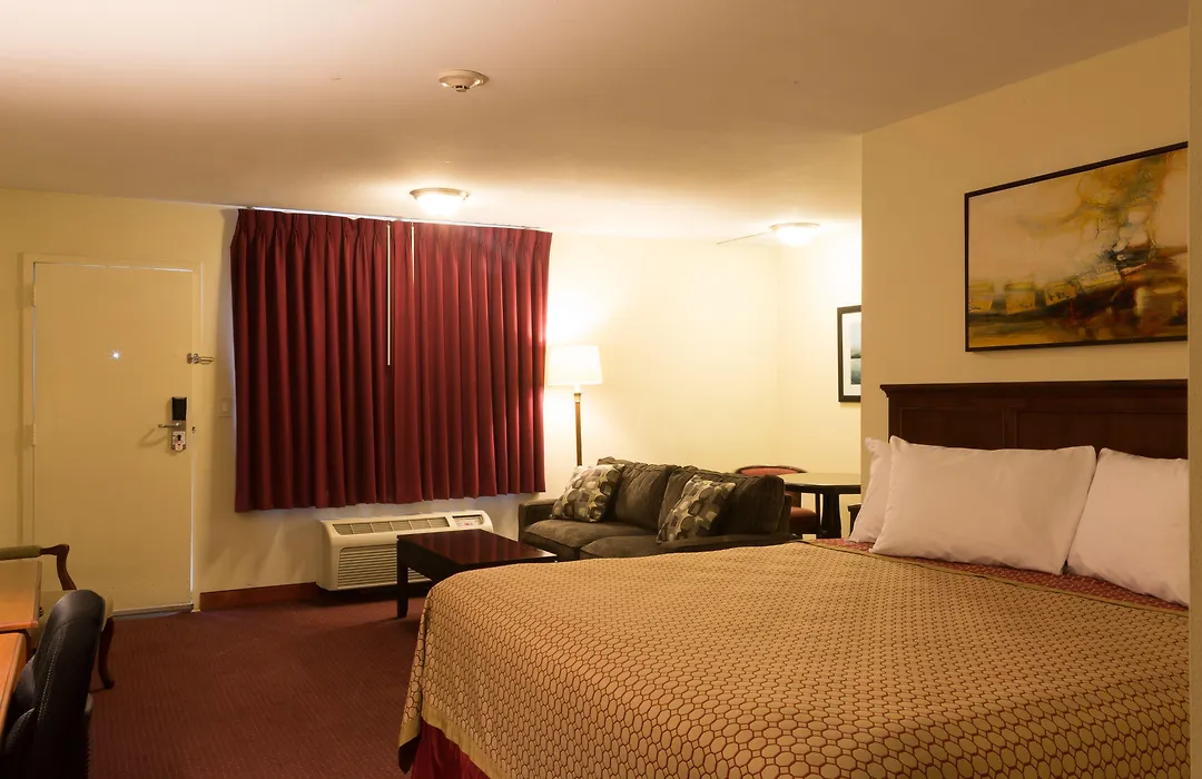 Marina Inn & Suites Chalmette-New Orleans-1
