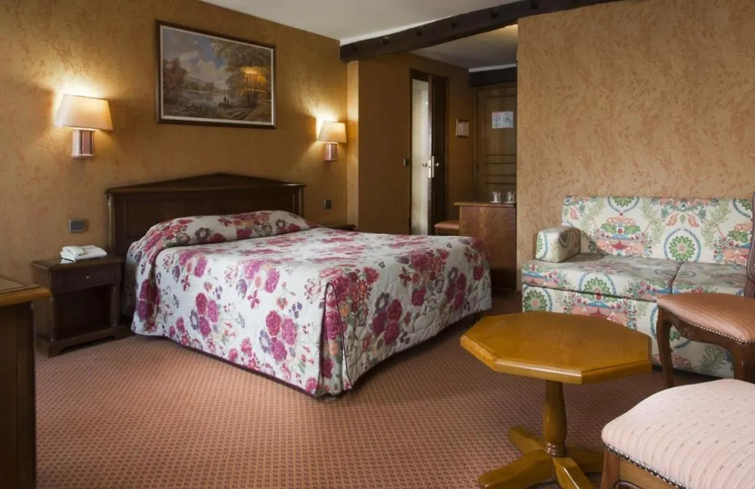 Hotel Meslay Republique-1