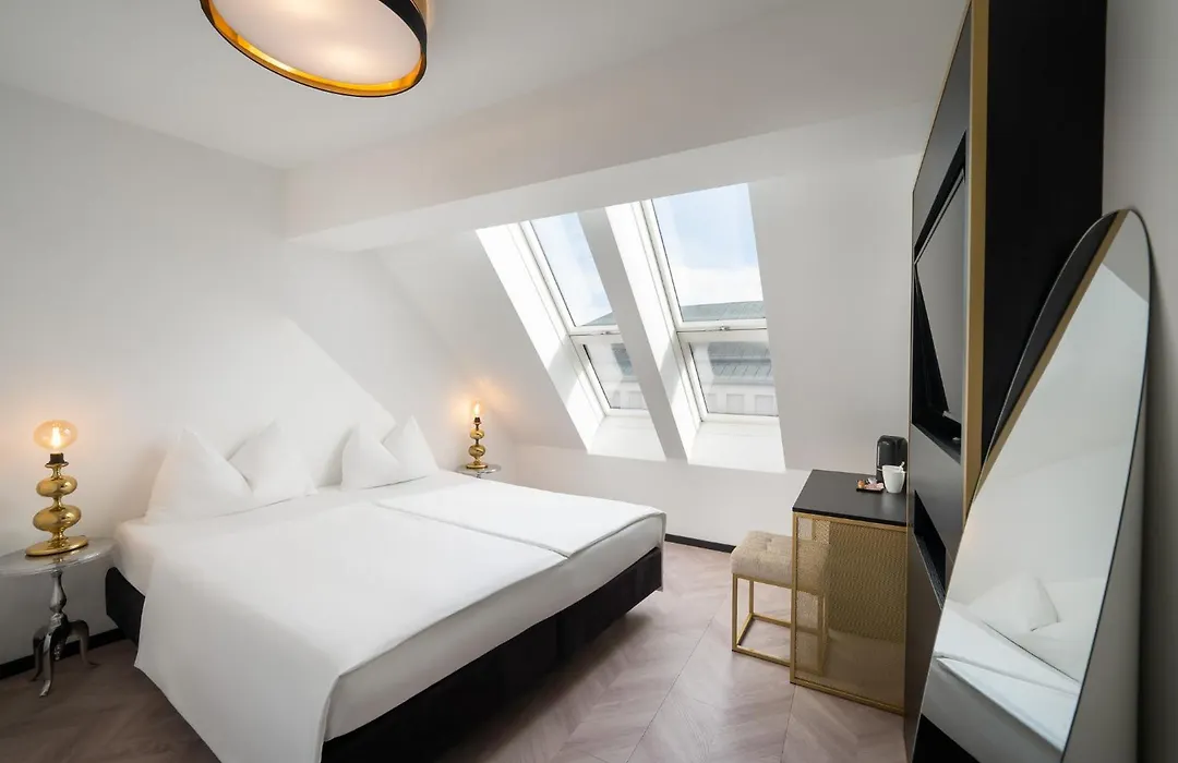 Elaya Hotel Vienna City Center, Trademark By Wyndham-1