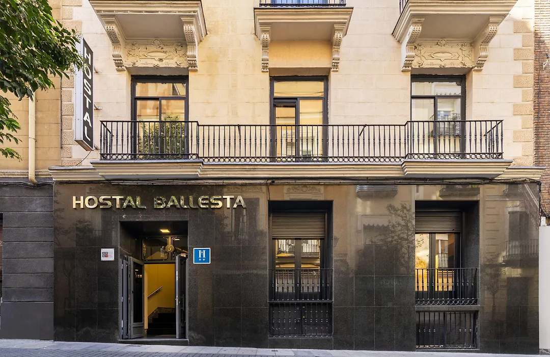 Hostal Ballesta-1