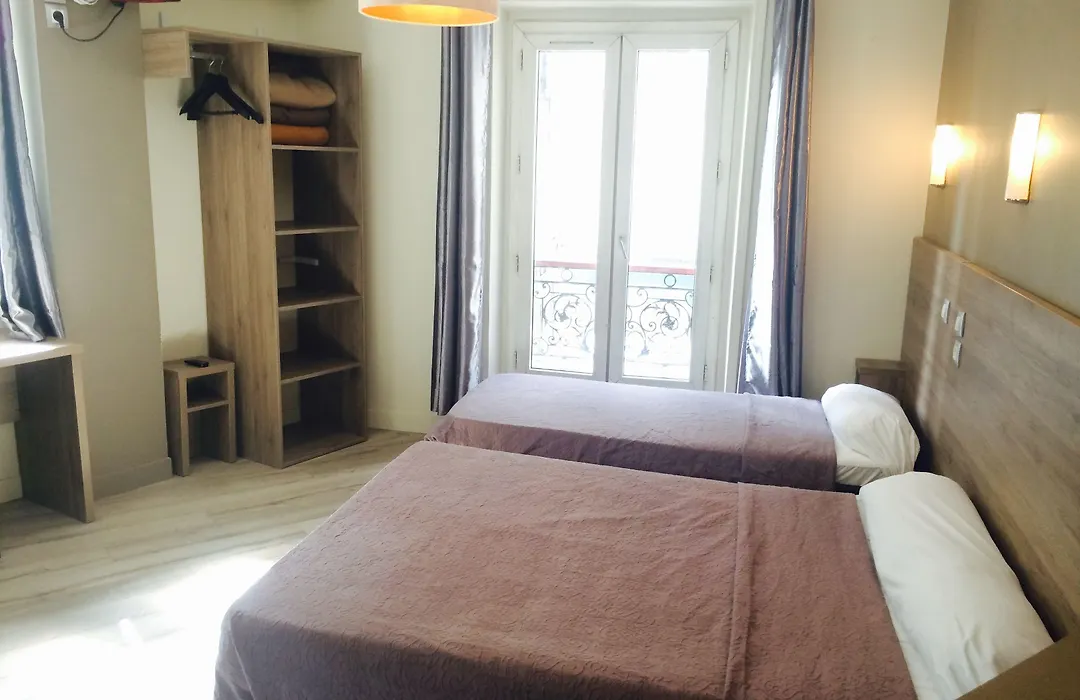 Grand Hotel Magenta-1