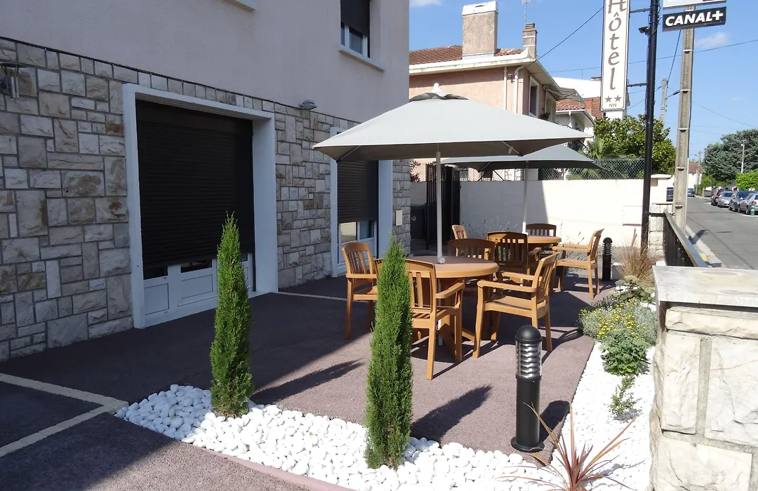 Hotel Prado Avec Parking - Proche Zenith-1