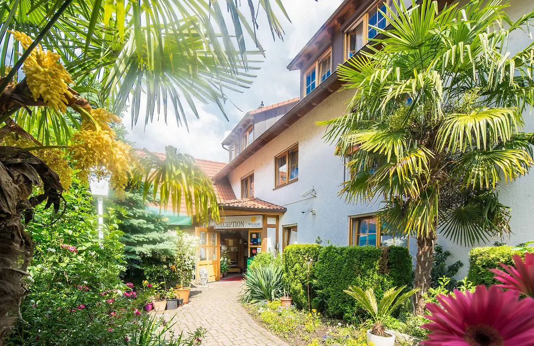 Hotel Blume-1