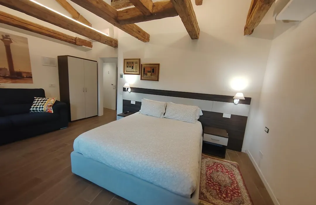 Casa sulla Laguna CASTELLO-1