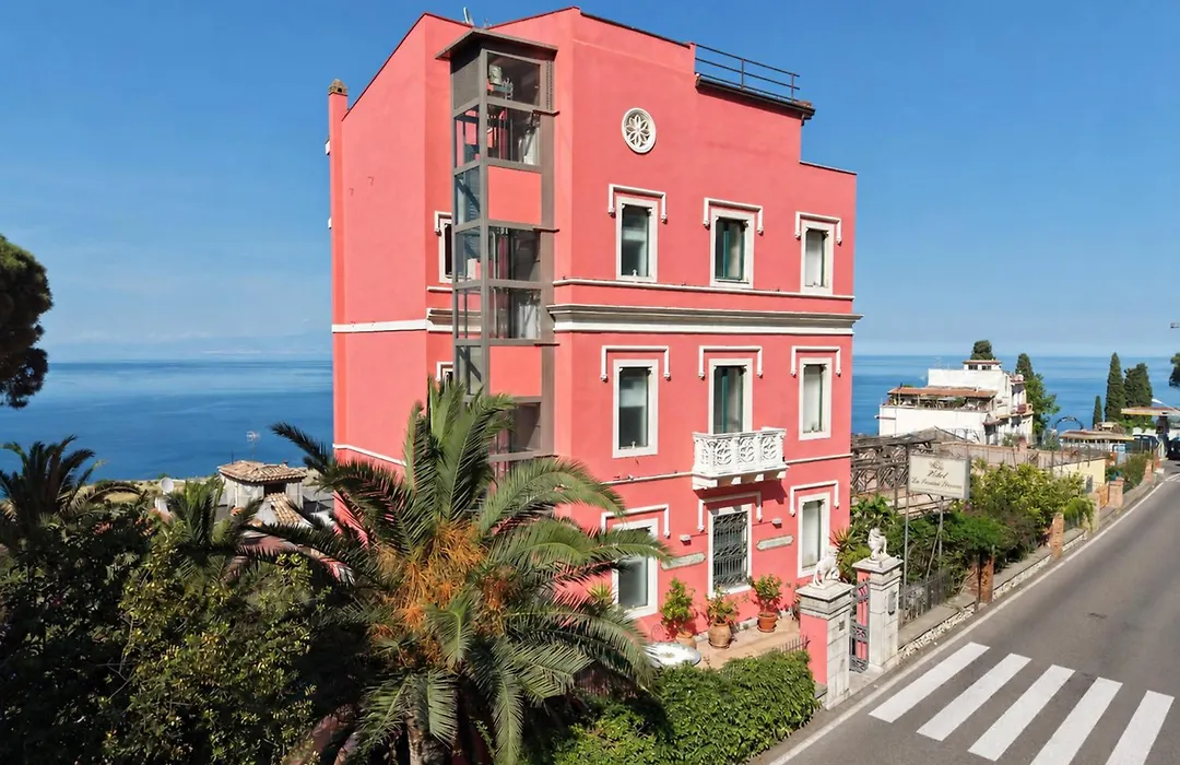 Hotel "La Pensione Svizzera"-1