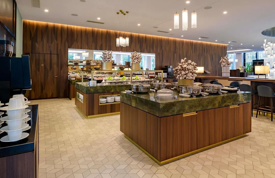 Moevenpick Hotel Basel-1