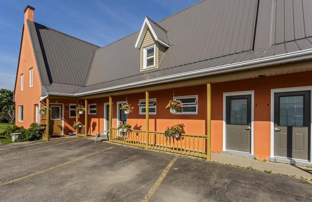 Auberge de L'Anse-1