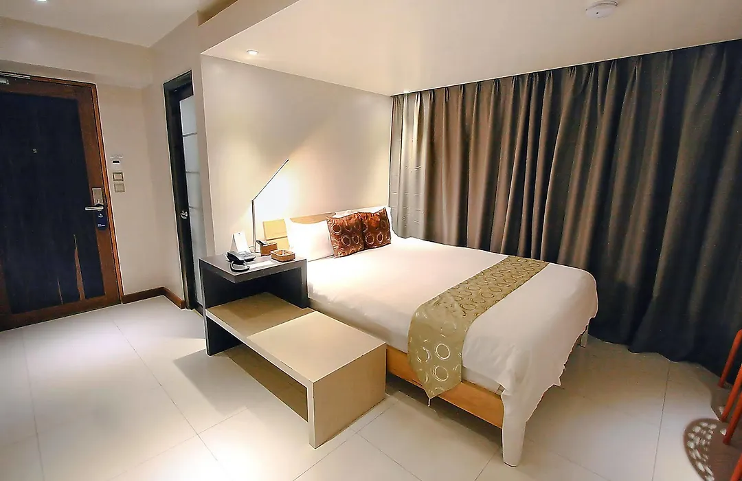 The Suez Serviced Studios Makati-1