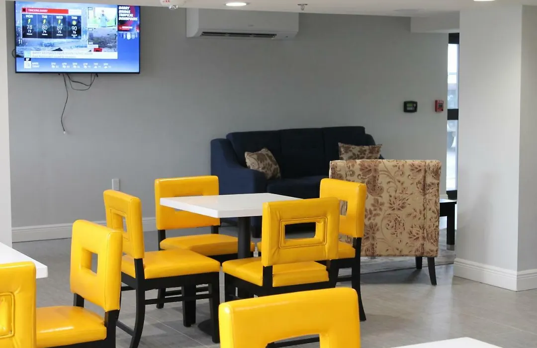 Baymont Inn & Suites By Wyndham Hammond-1