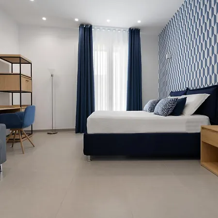 Hsuites Luxury B&B-2