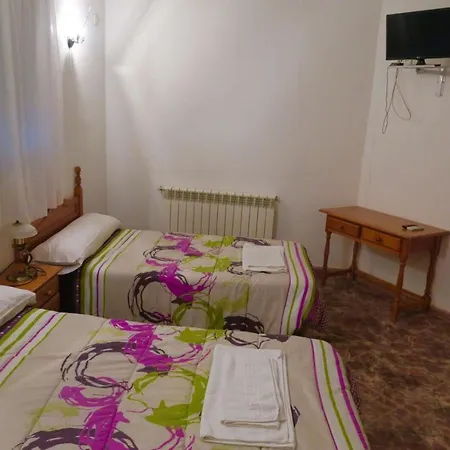 Hostal Jaufil-3