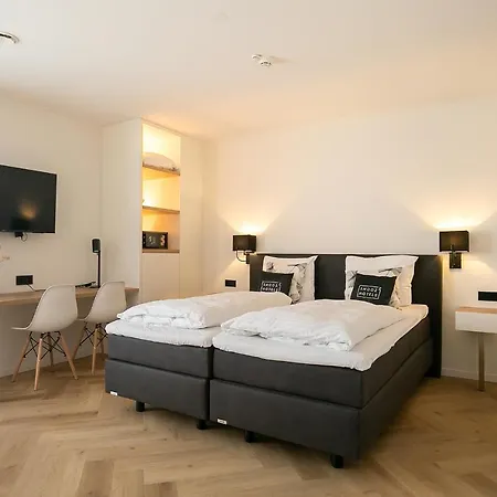 Snoozz Hotels Bolsward Boutique hotel zonder receptie met digitale sleutel-3