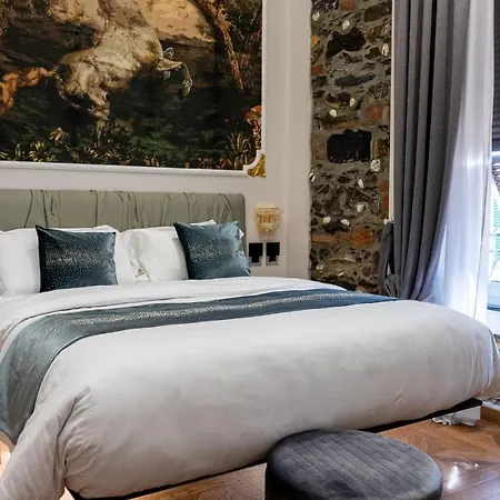Queen Cattleya Suite-3