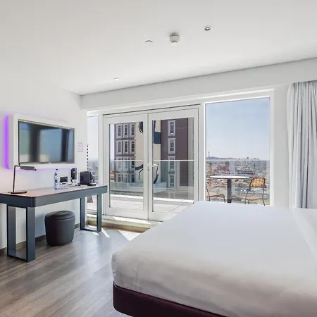 Yotel Porto-2
