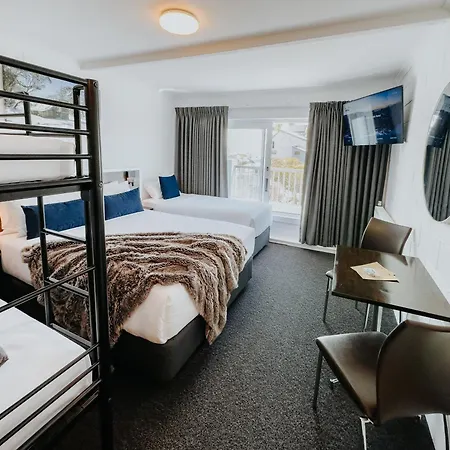 Falls Creek Hotel-2