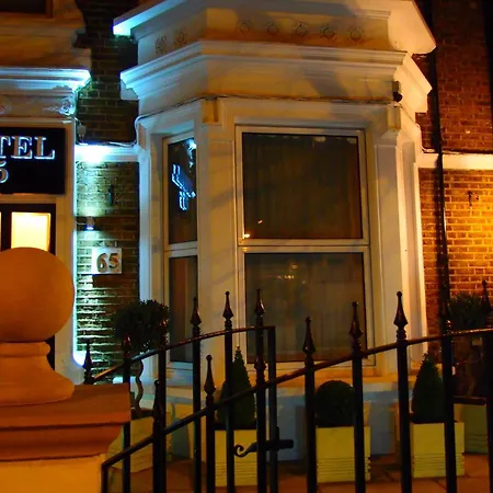 Hotel 65-3