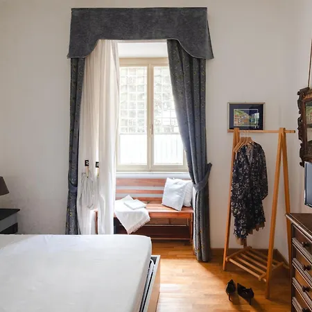 B&B Ibiscus-2