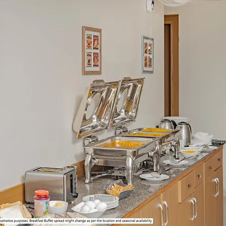 Itsy Hotels Deluxe Inn-2