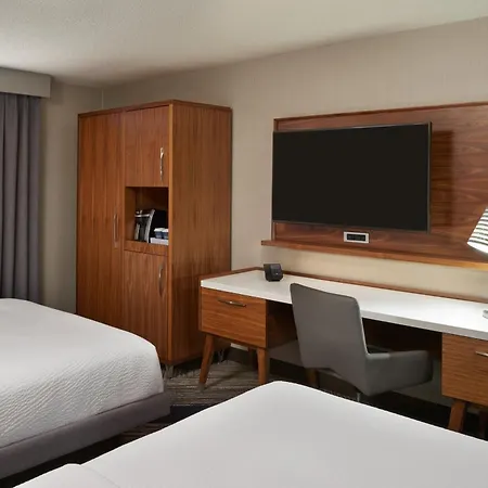 Four Points By Sheraton Vaughan-3
