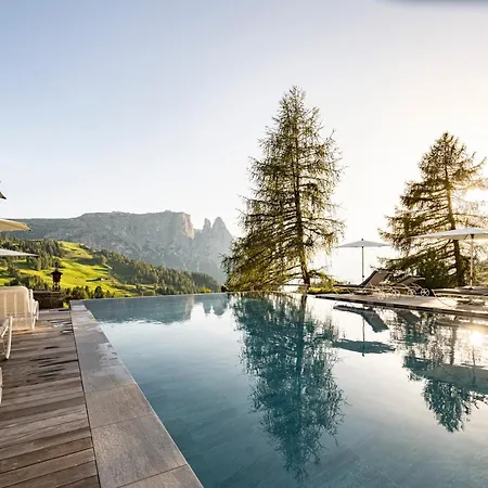 Hotel Rosa Eco Alpine Spa-3