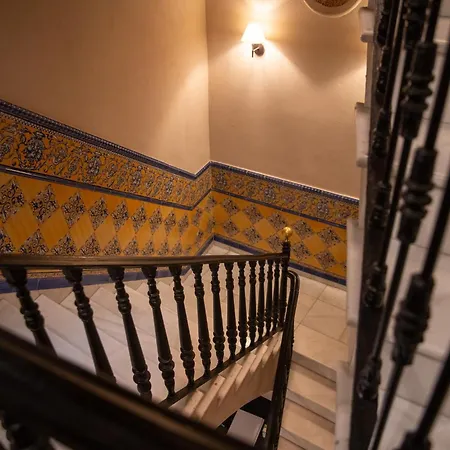Honest Sevilla Hotel-2