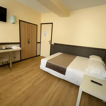 Hôtel des Bains 24h 7j Paris centre à 10 min-2