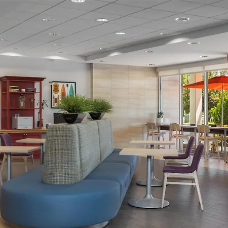 Home2 Suites By Hilton Idaho Falls-2