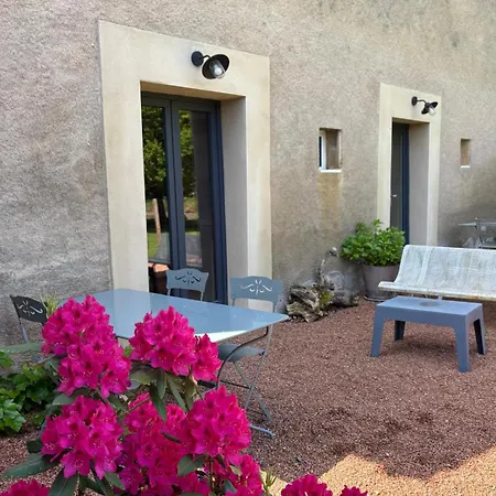 Domaine d'AROMM - Chambres d'hotes&gites - Piscine, Etangs&Animaux - Au calme-3