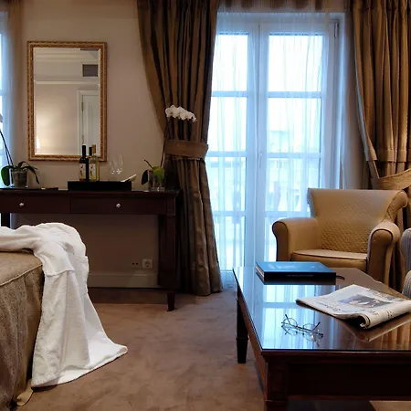Hera Hotel-2