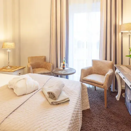 Hotel Vier Jahreszeiten Binz (Adults Only)-2