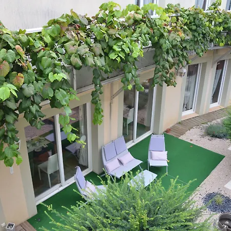 A La Villa Boucicaut-2