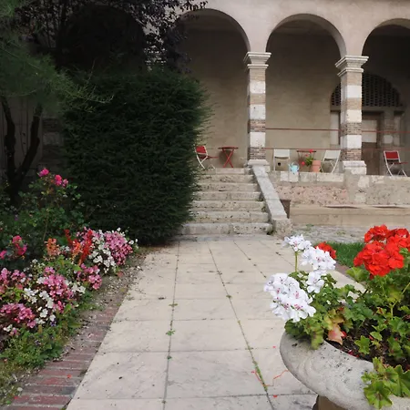 Hotellerie Saint Yves-3