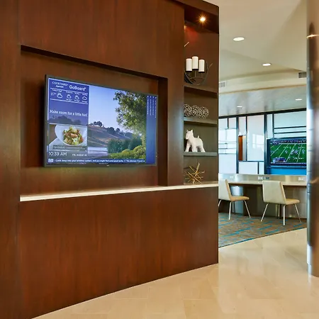 Courtyard By Marriott San Jose North/ Silicon Valley-3
